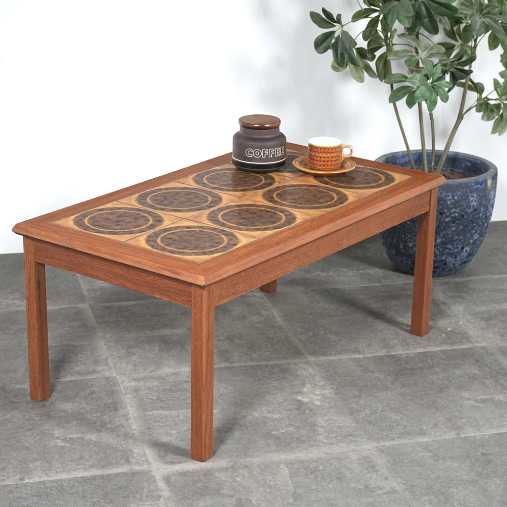 デンマークヴィンテージ タイルトップ ローテーブル