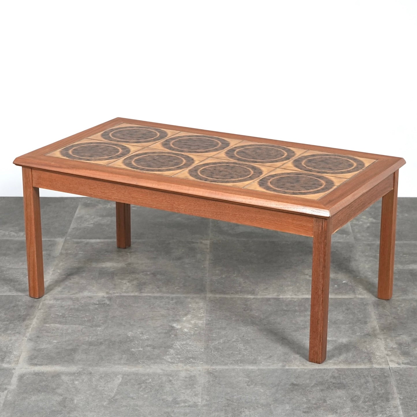 デンマークヴィンテージ タイルトップ ローテーブル