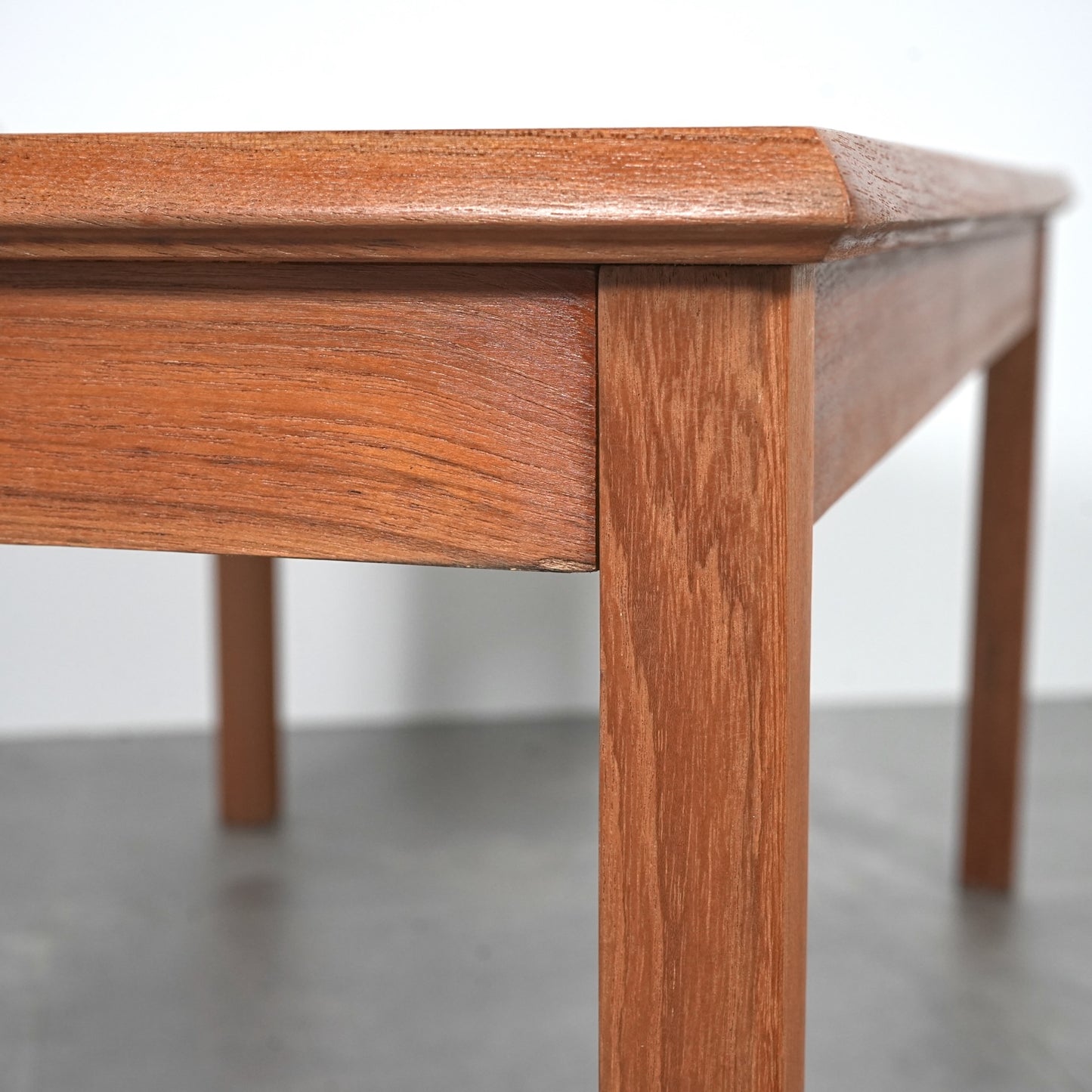 デンマークヴィンテージ タイルトップ ローテーブル