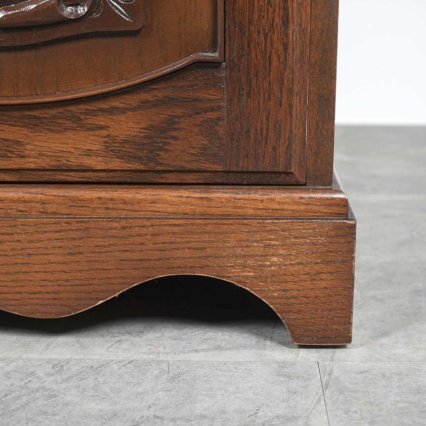 英国クラシック ヴィンテージ キャビネット