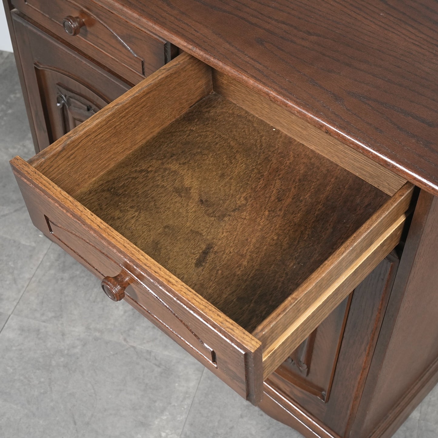 英国クラシック ヴィンテージ キャビネット