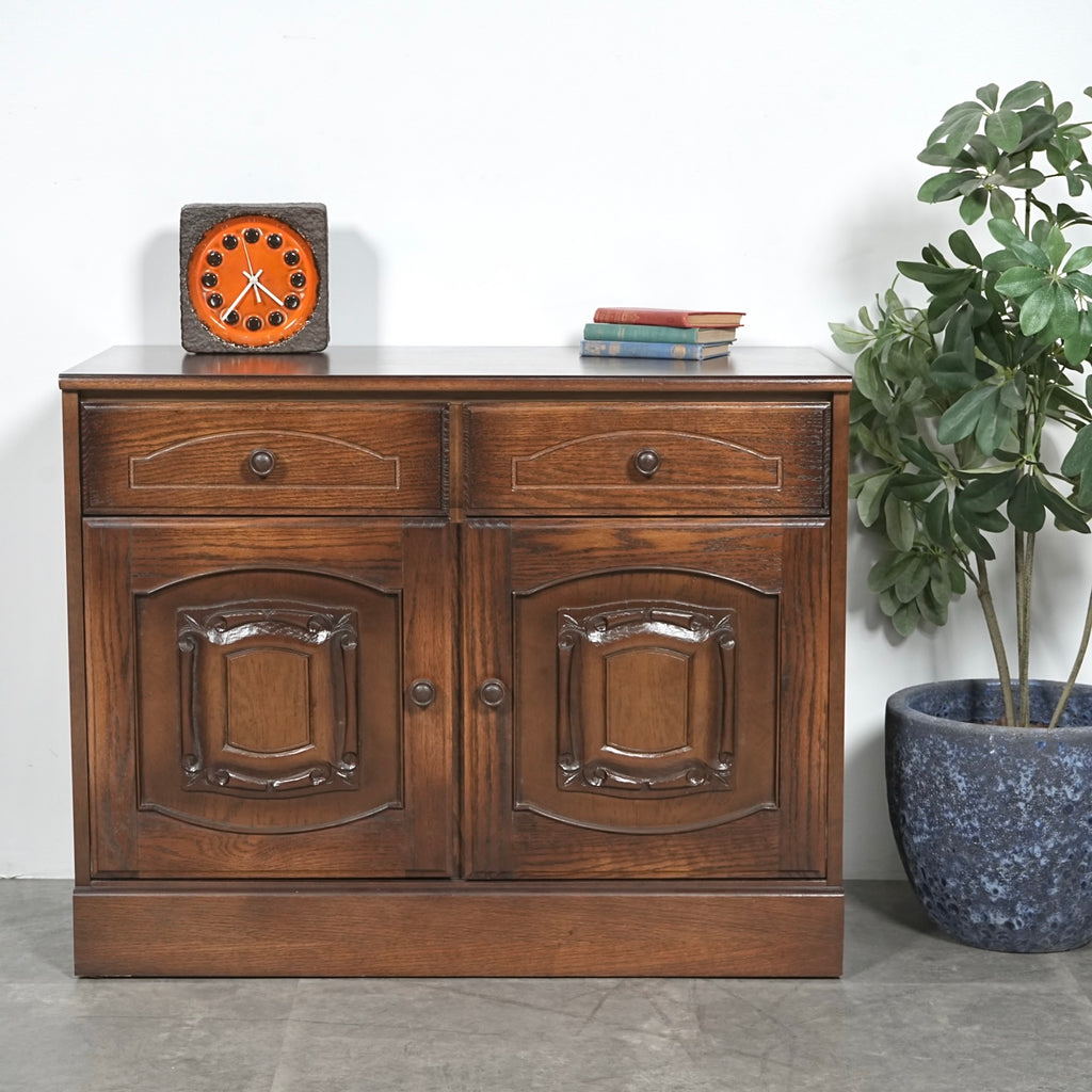 英国クラシック ヴィンテージ キャビネット