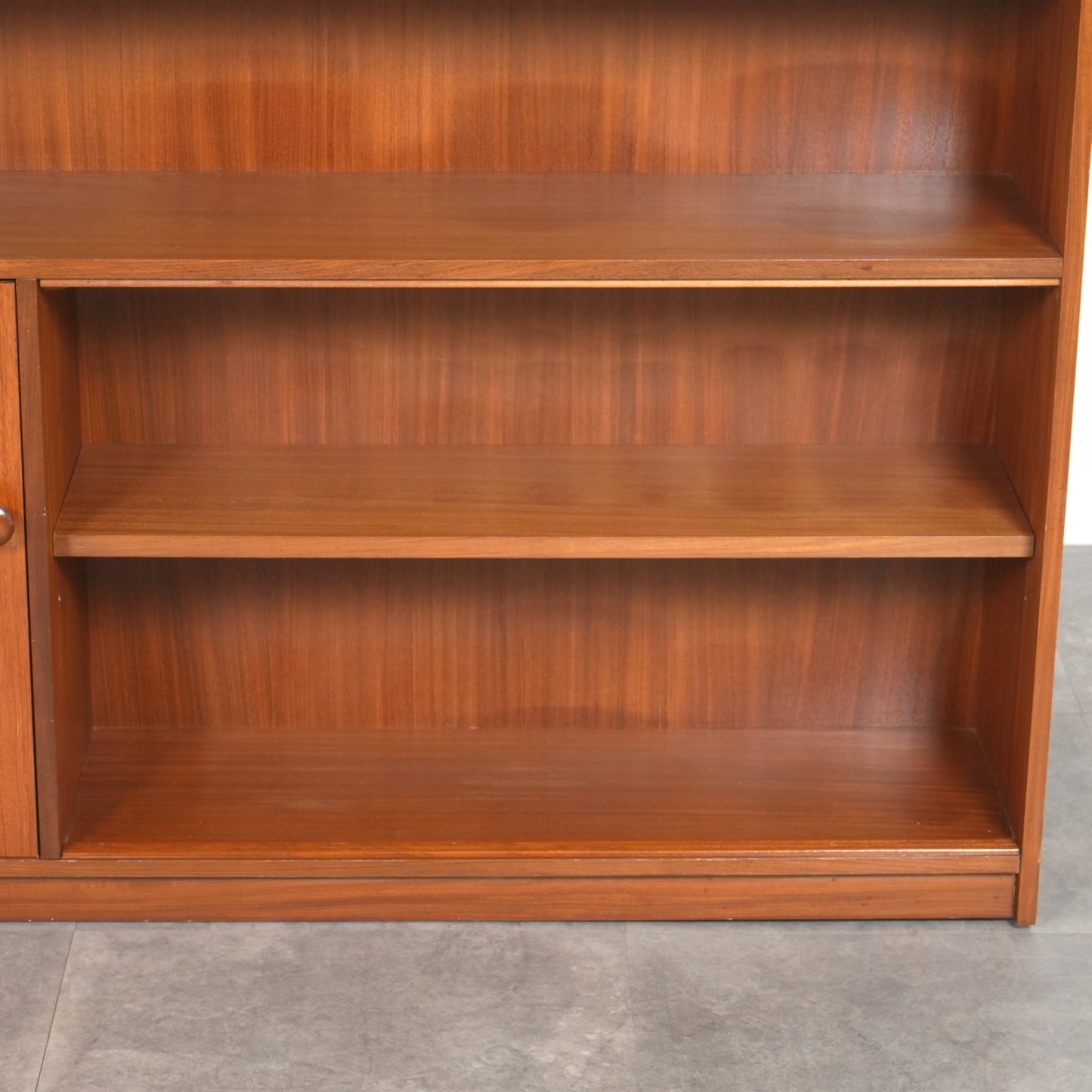 【STONEHILL】ヴィンテージ ガラスキャビネット