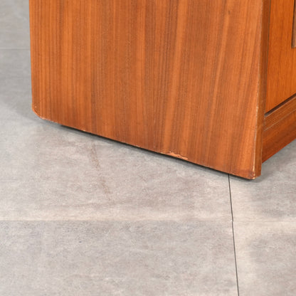 【STONEHILL】ヴィンテージ ガラスキャビネット