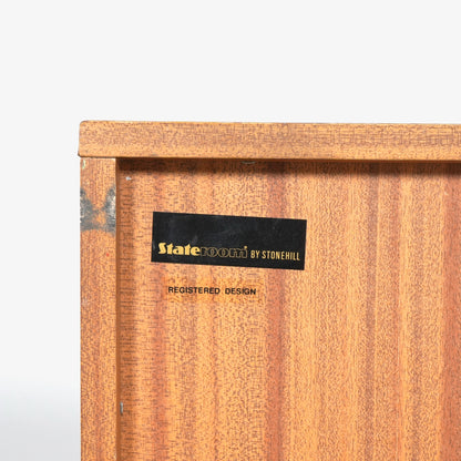 【STONEHILL】ヴィンテージ ガラスキャビネット