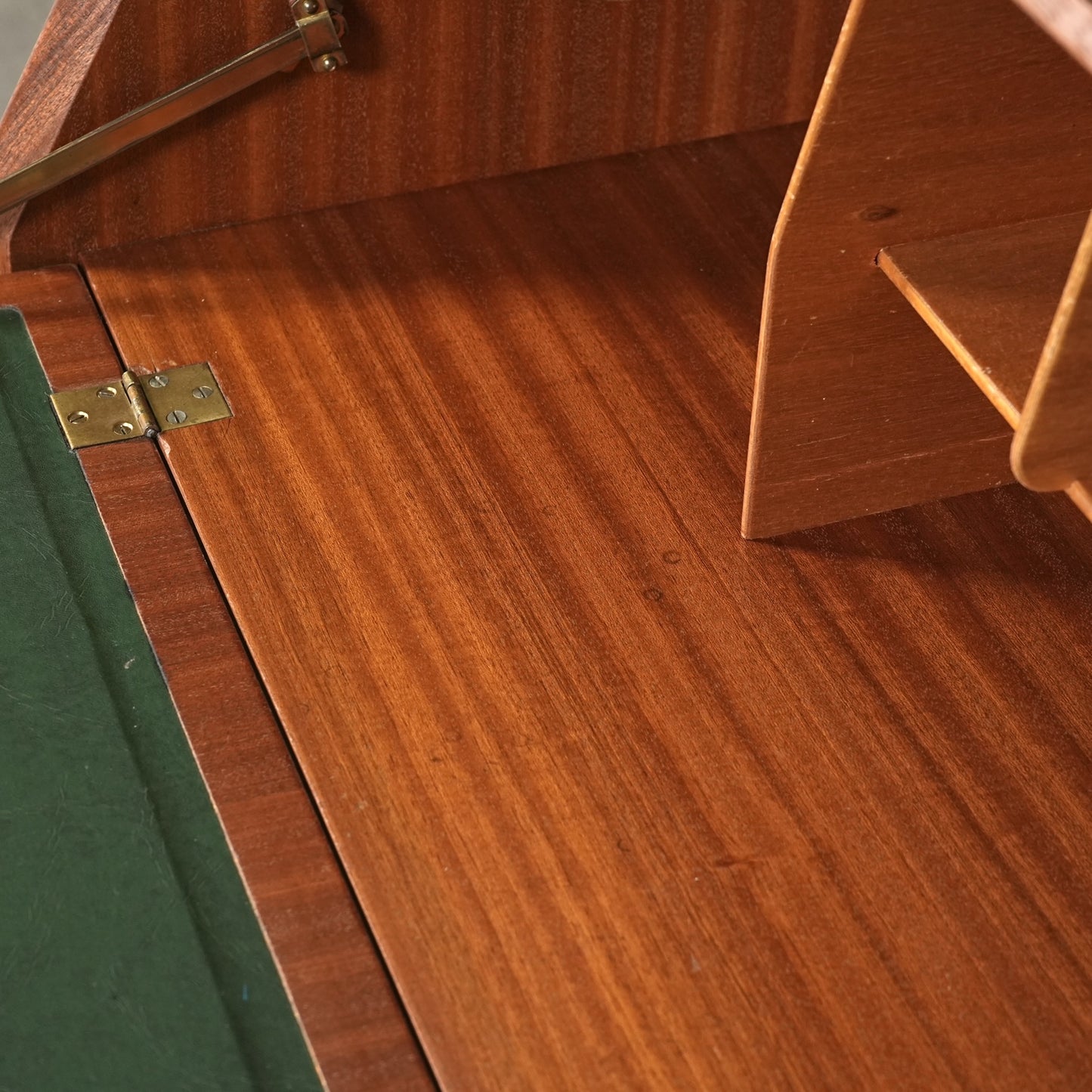 イギリスヴィンテージ ライティングビューロー