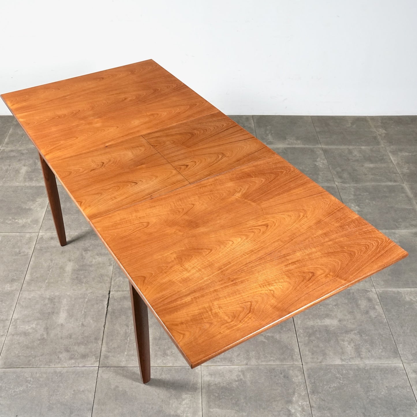 イギリスヴィンテージ ダイニングテーブル