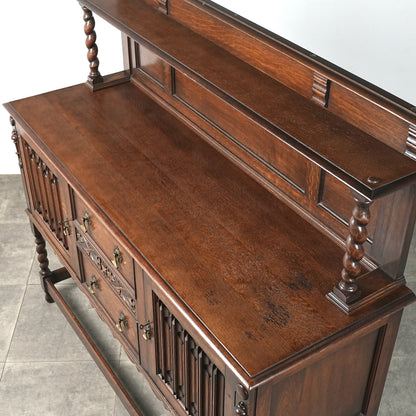 英国アンティーク サイドボード