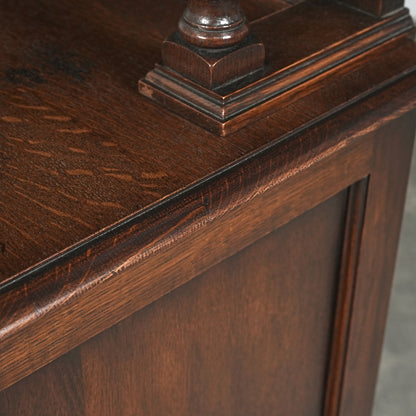 英国アンティーク サイドボード