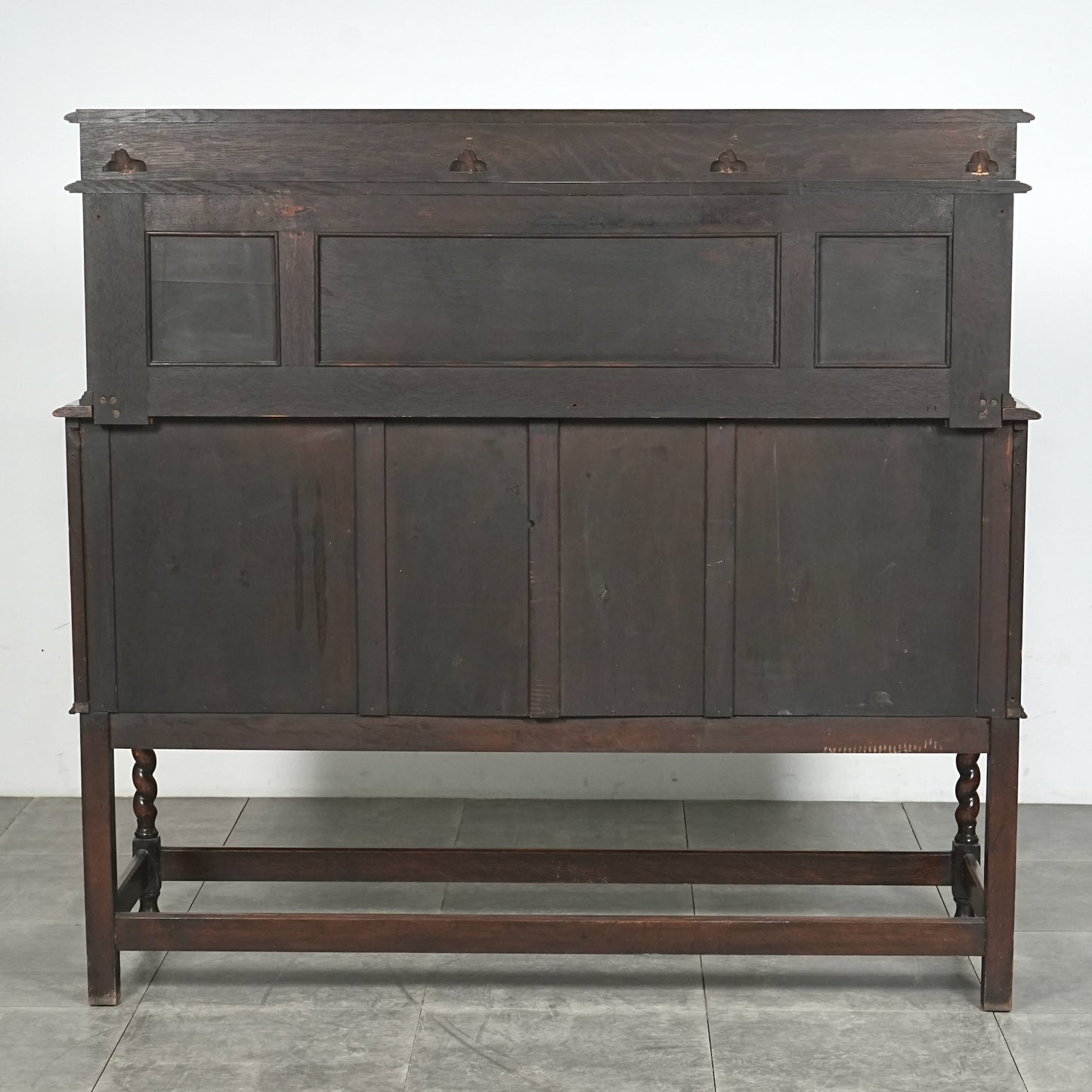 英国アンティーク サイドボード