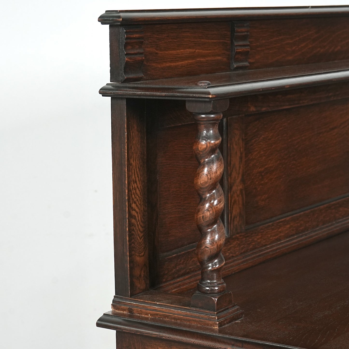 英国アンティーク サイドボード