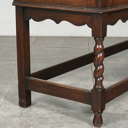 英国アンティーク サイドボード