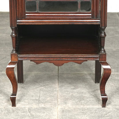 英国アンティーク ガラスキャビネット