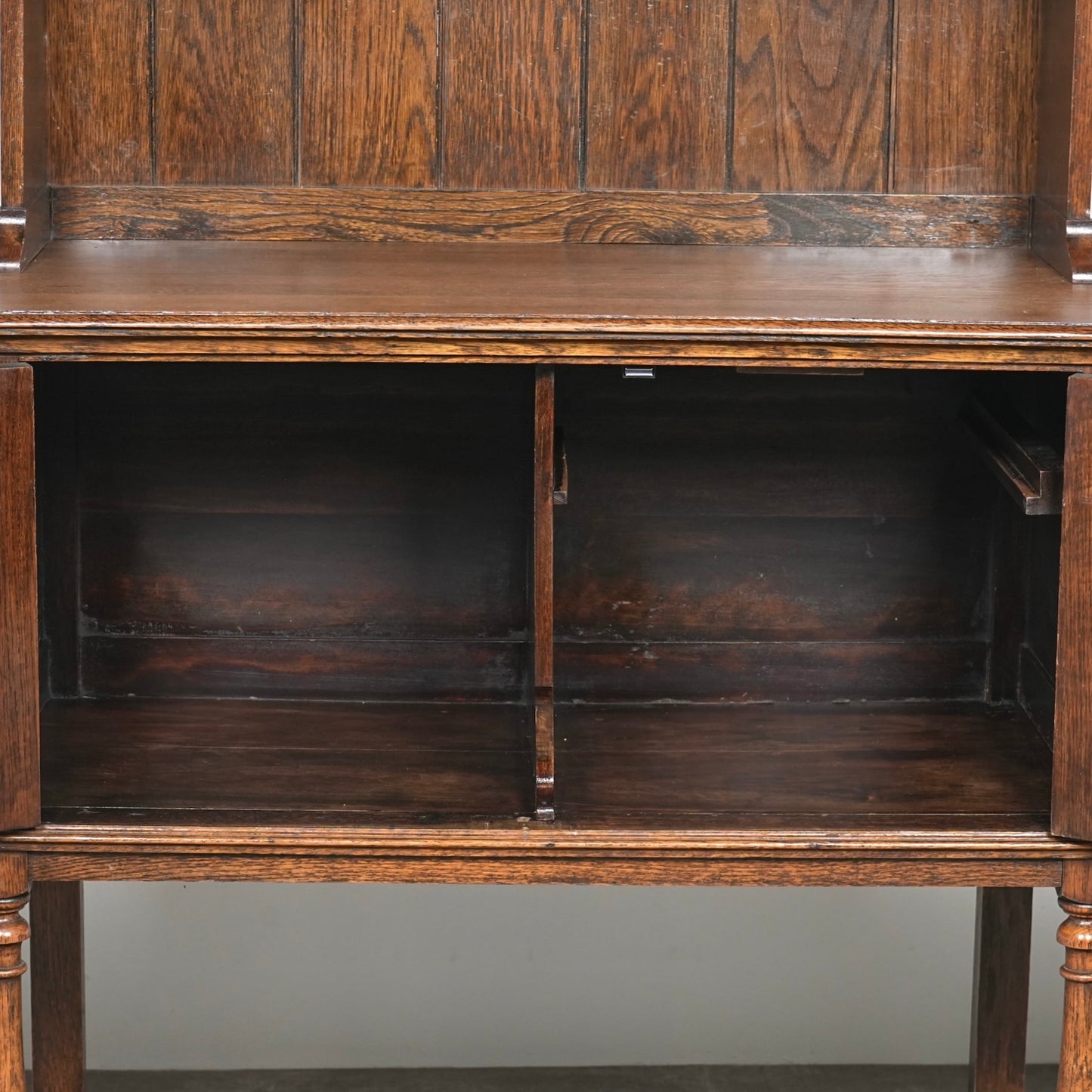 英国アンティーク キャビネット