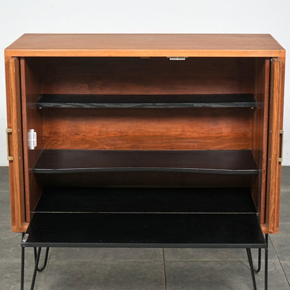 イギリスヴィンテージ キャビネット(ヘアピンカスタム)