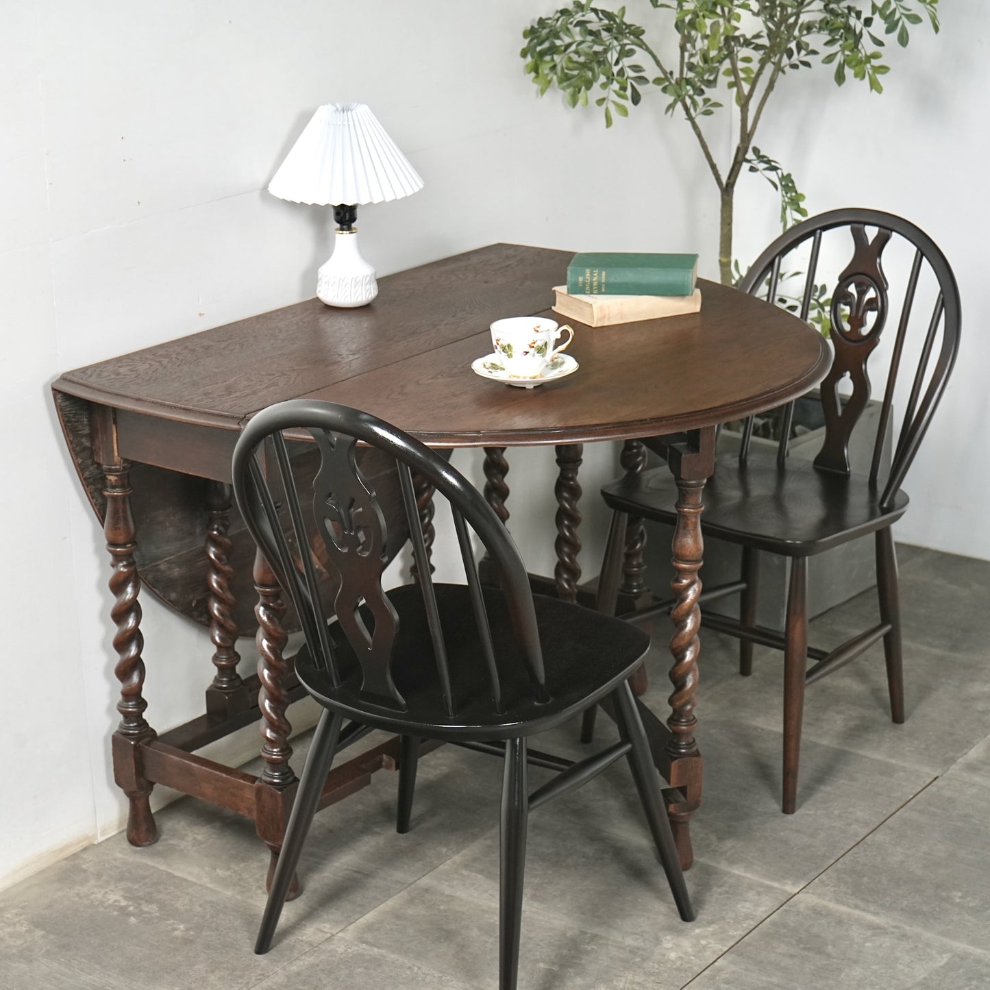 英国アンティーク ゲートレッグテーブル