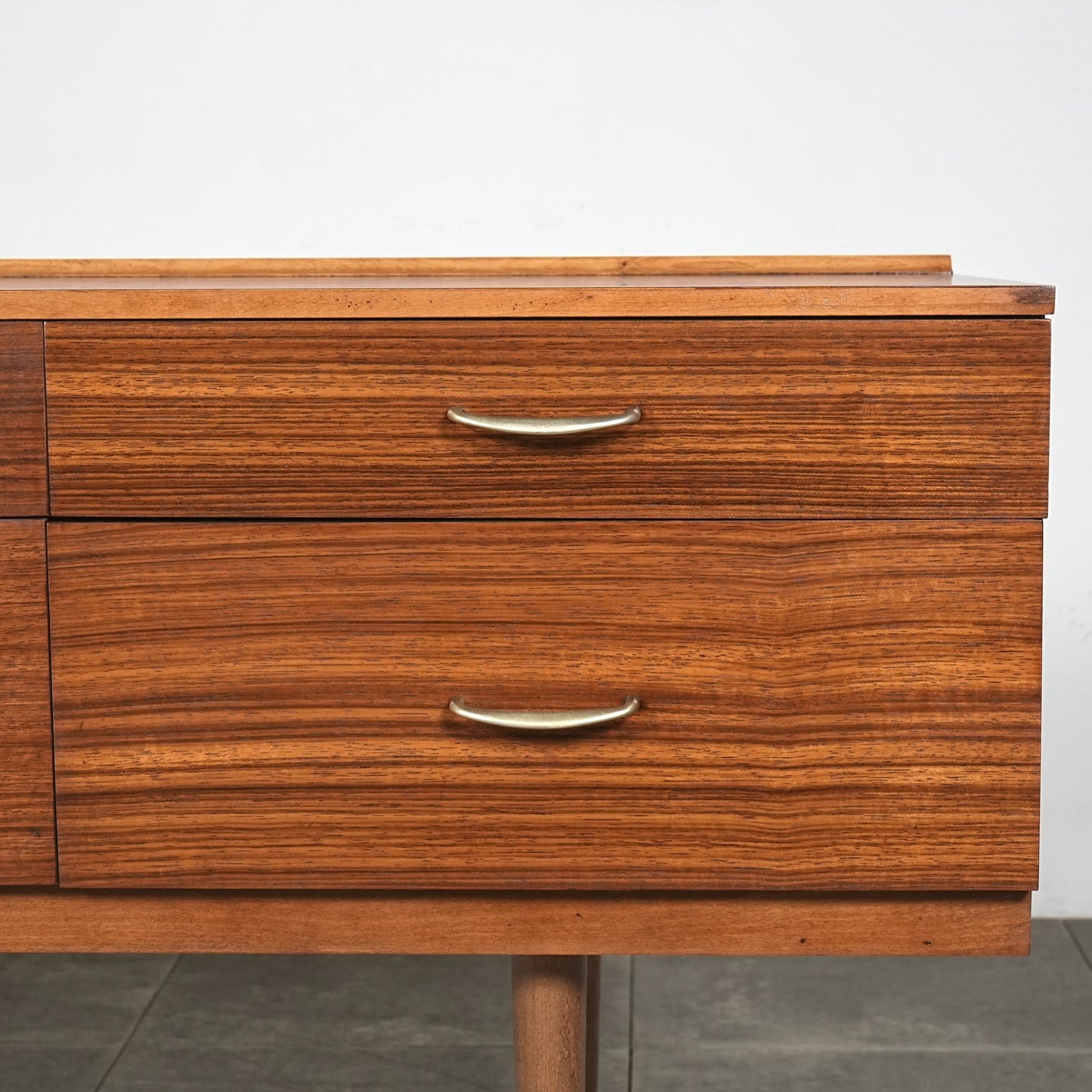 【Stag Furniture】ヴィンテージ サイドボード