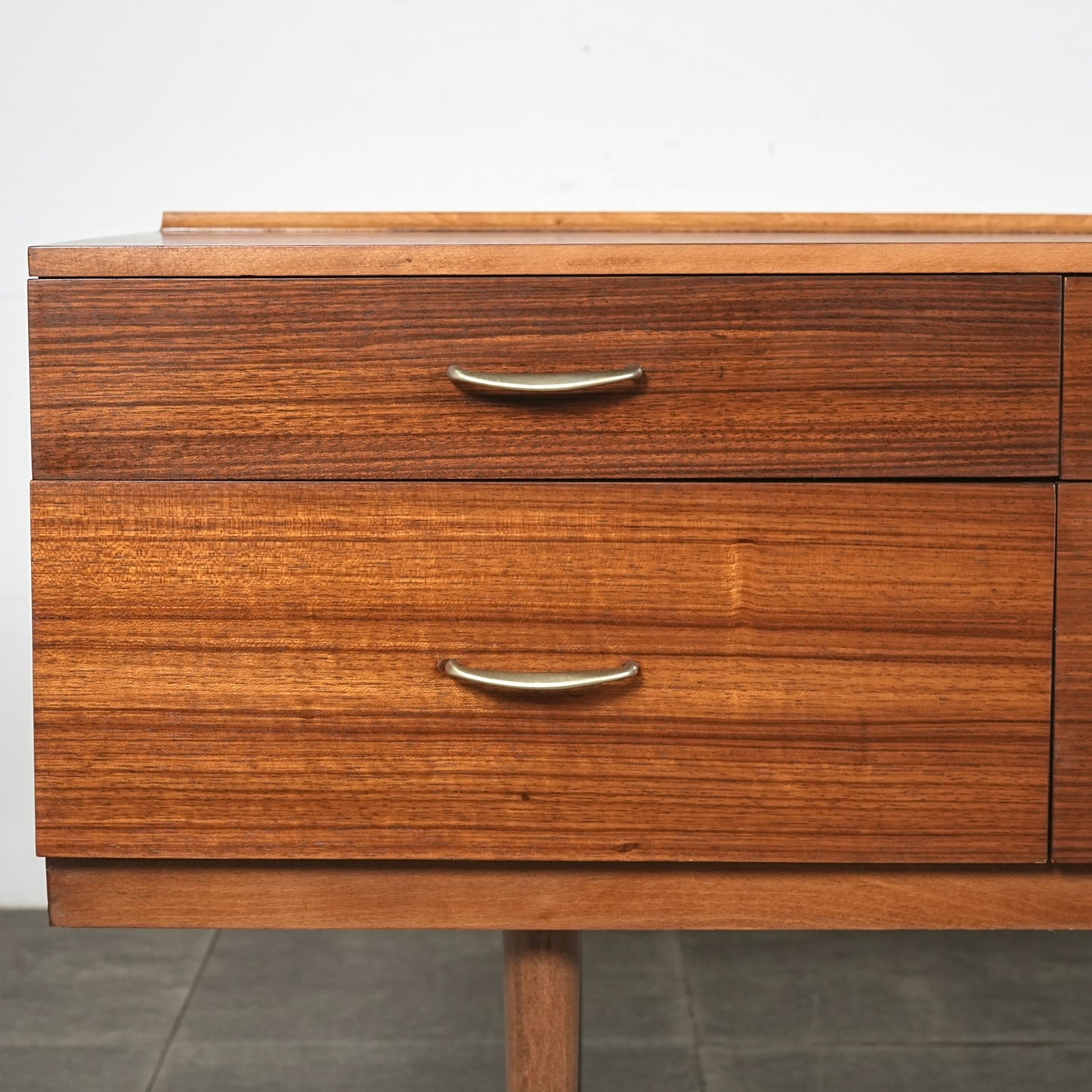 【Stag Furniture】ヴィンテージ サイドボード