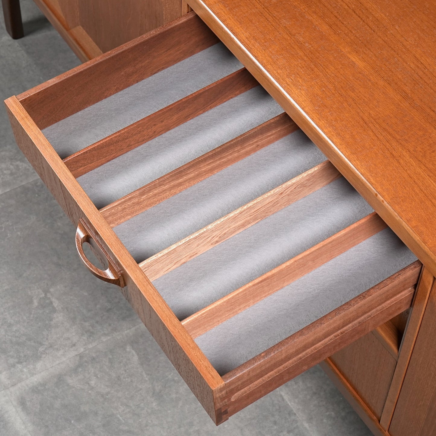 【G-PLAN】Sierra ヴィンテージ サイドボード