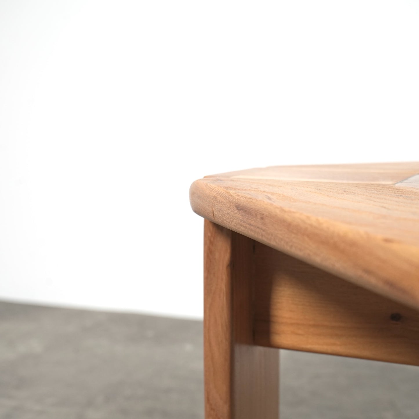 イギリスヴィンテージ タイルトップ ローテーブル