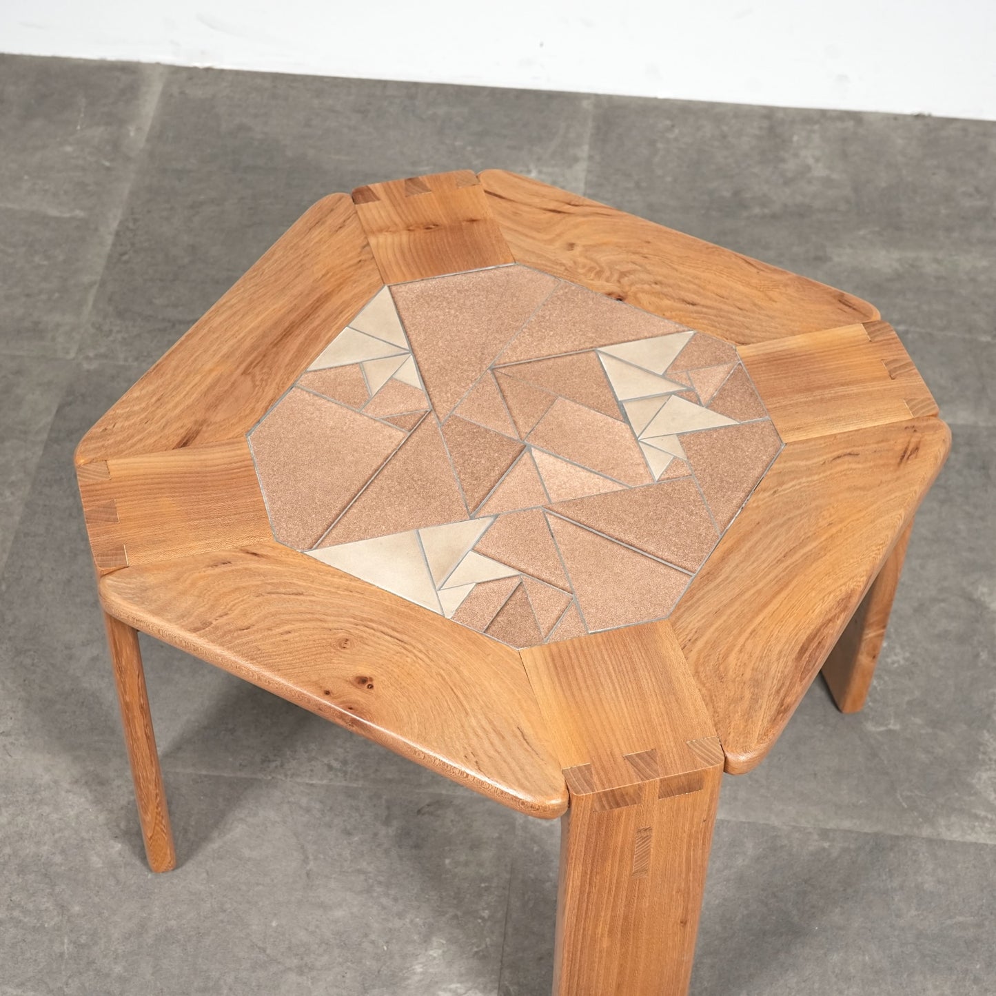 イギリスヴィンテージ タイルトップ ローテーブル