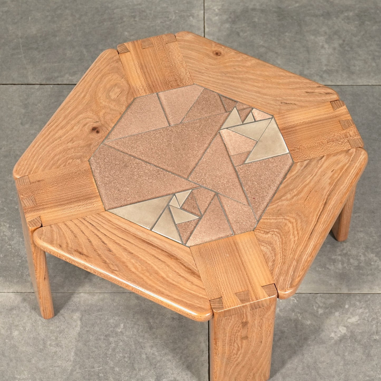 イギリスヴィンテージ タイルトップ ローテーブル