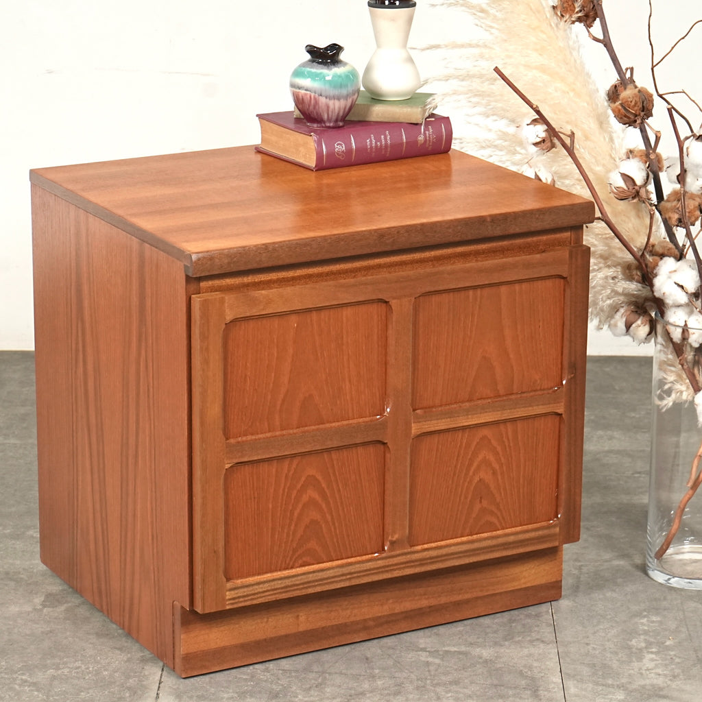 【NATHAN】ヴィンテージ キャビネット