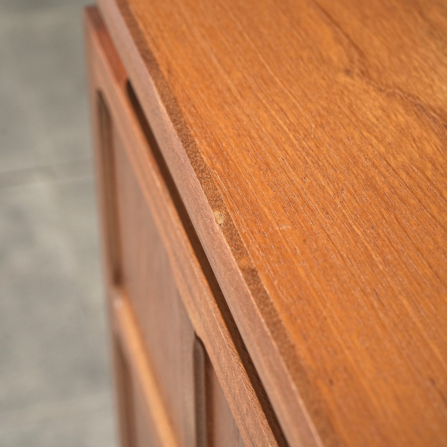 【NATHAN】ヴィンテージ キャビネット(ヘアピンカスタム)