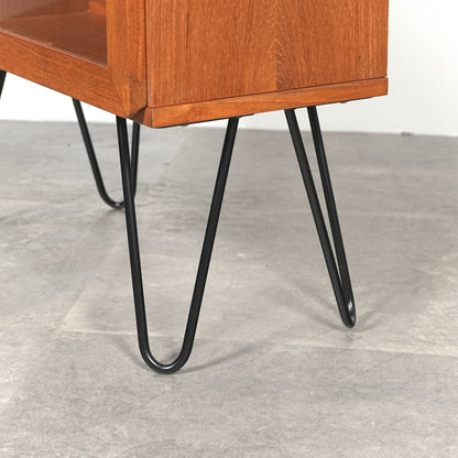 イギリスヴィンテージ ガラスキャビネット