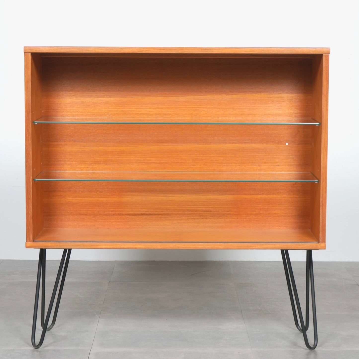 イギリスヴィンテージ ガラスキャビネット (ヘアピンカスタム)