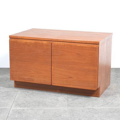 イギリスヴィンテージ キャビネット