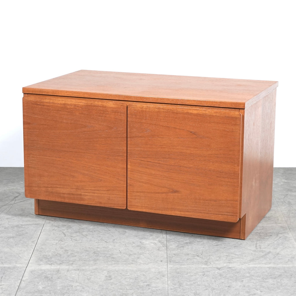 イギリスヴィンテージ キャビネット