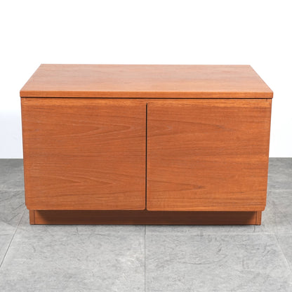 イギリスヴィンテージ キャビネット