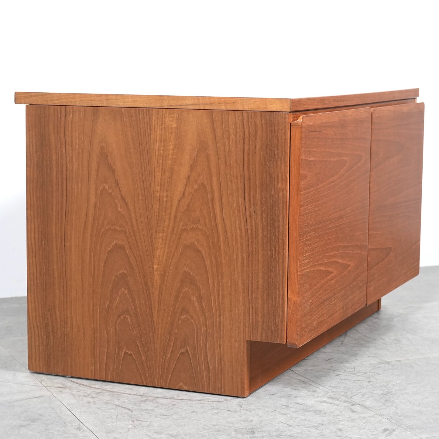 イギリスヴィンテージ キャビネット