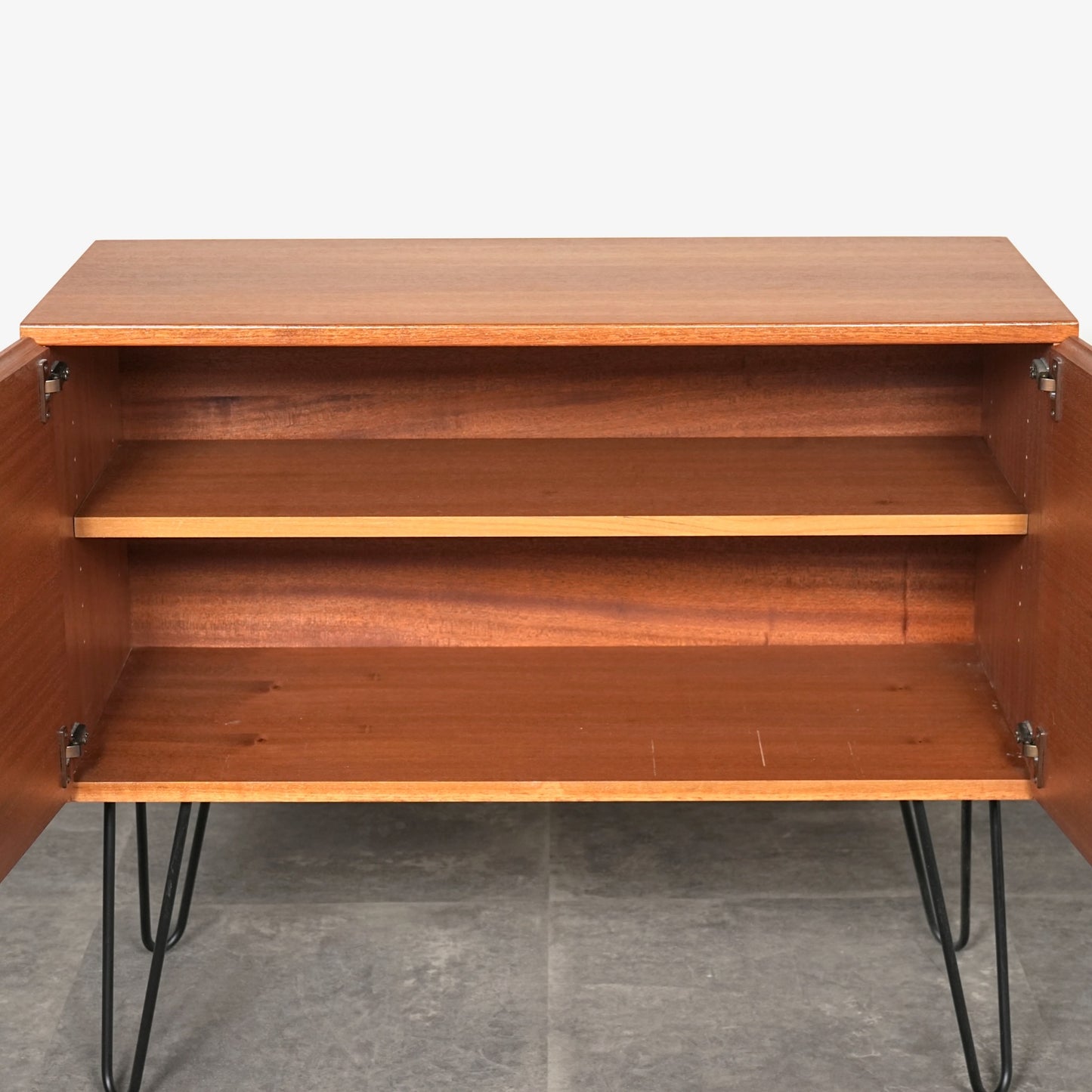 イギリスヴィンテージ キャビネット(ヘアピンカスタム)