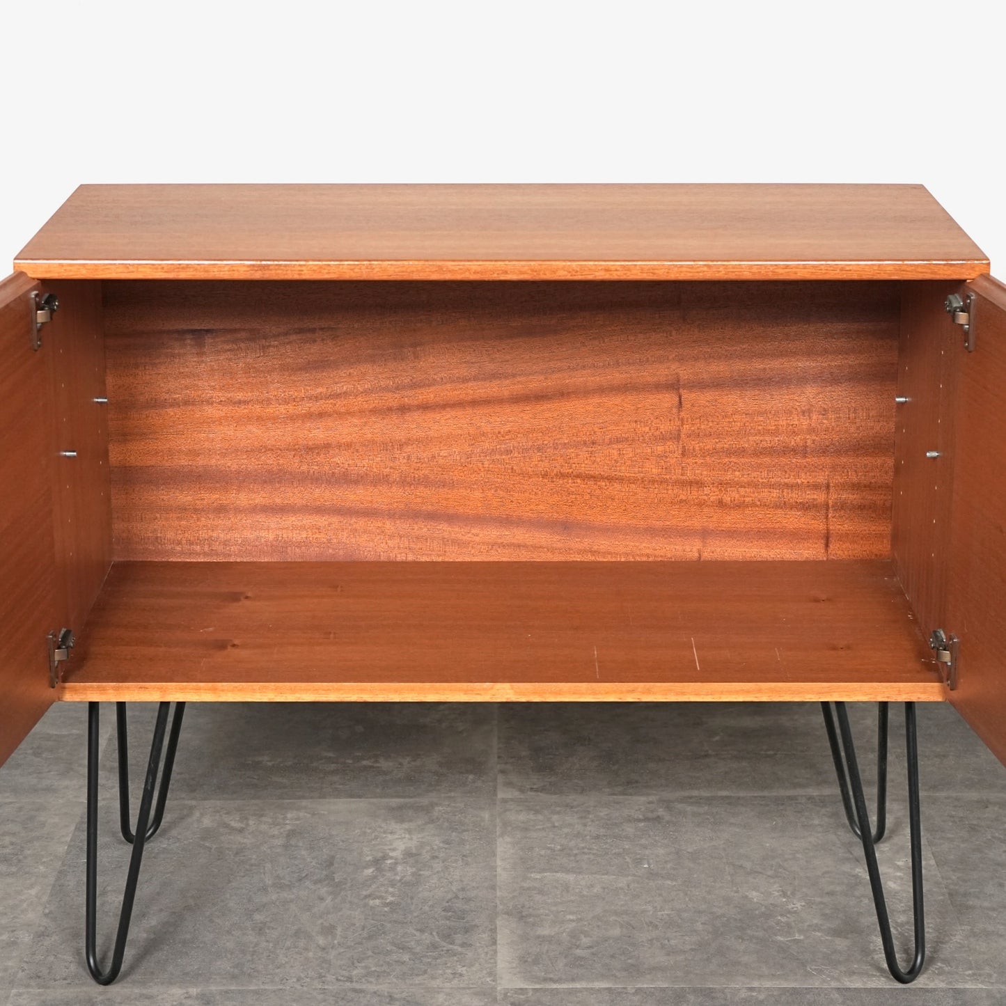 イギリスヴィンテージ キャビネット(ヘアピンカスタム)