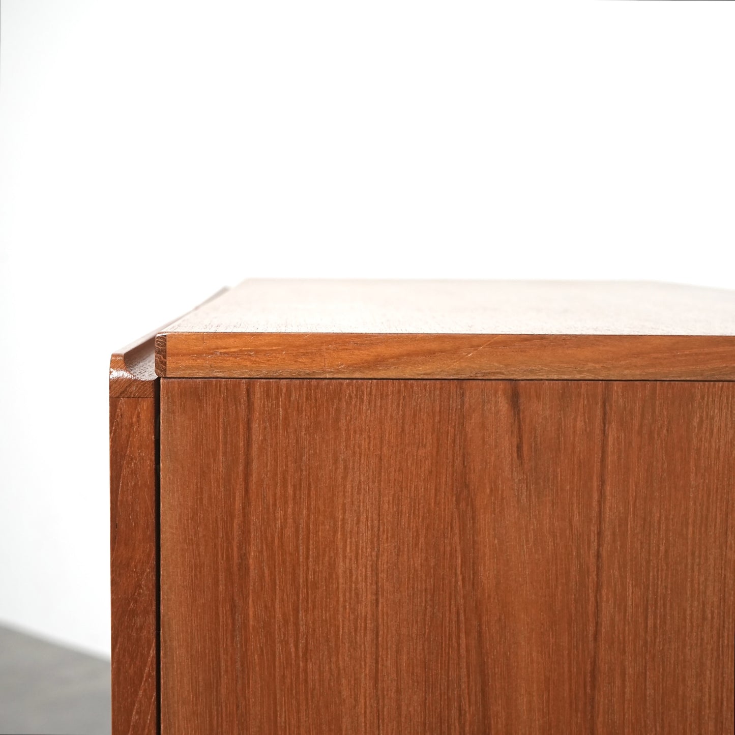 イギリスヴィンテージ キャビネット(ヘアピンカスタム)