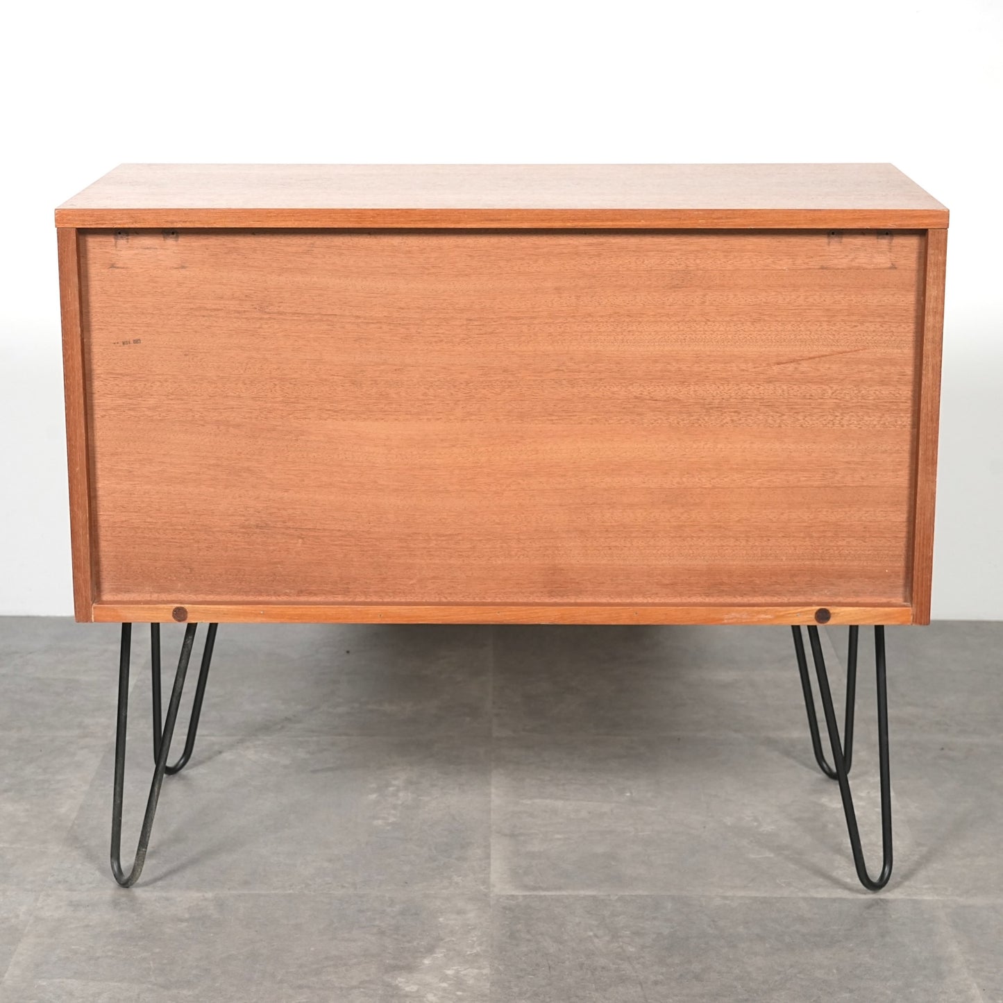 イギリスヴィンテージ キャビネット(ヘアピンカスタム)