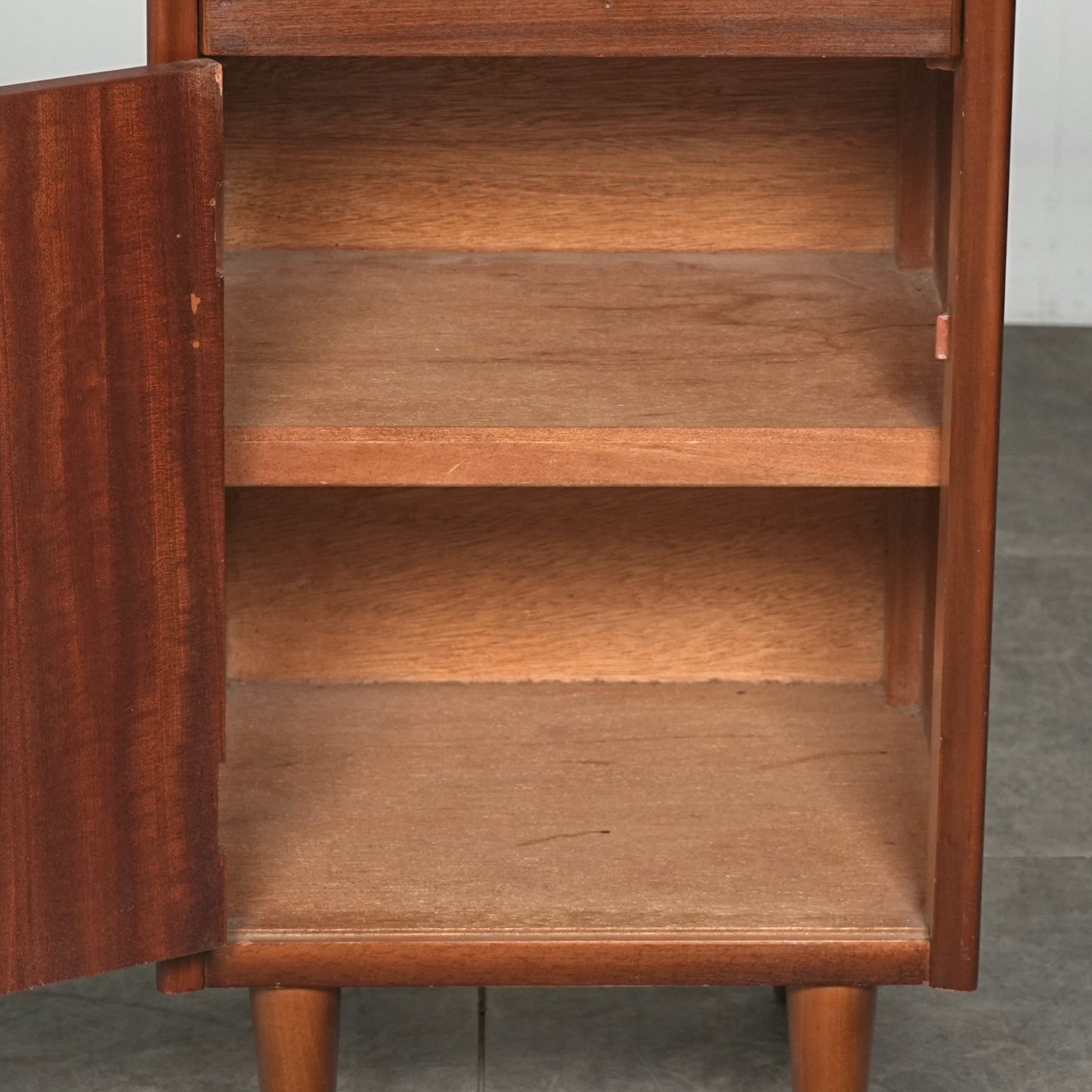 【Harris Lebus】ヴィンテージ サイドキャビネット