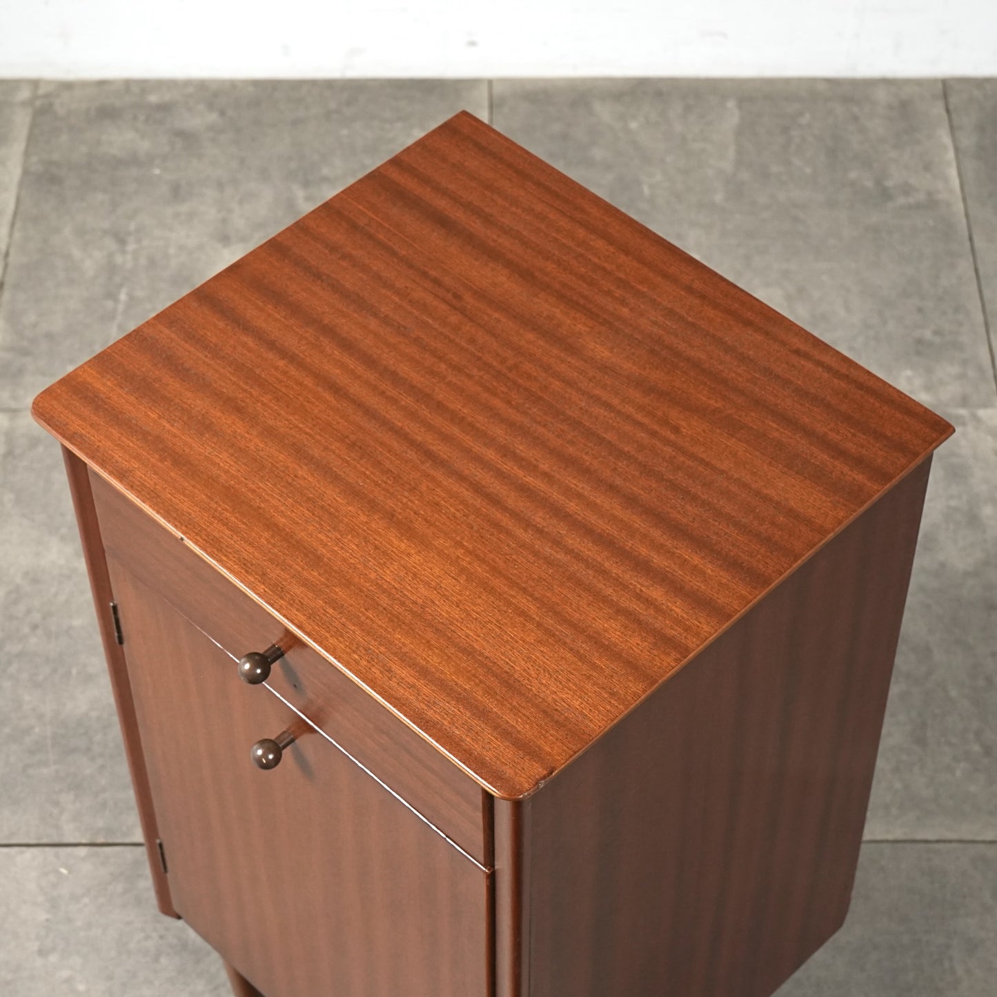 【Harris Lebus】ヴィンテージ サイドキャビネット