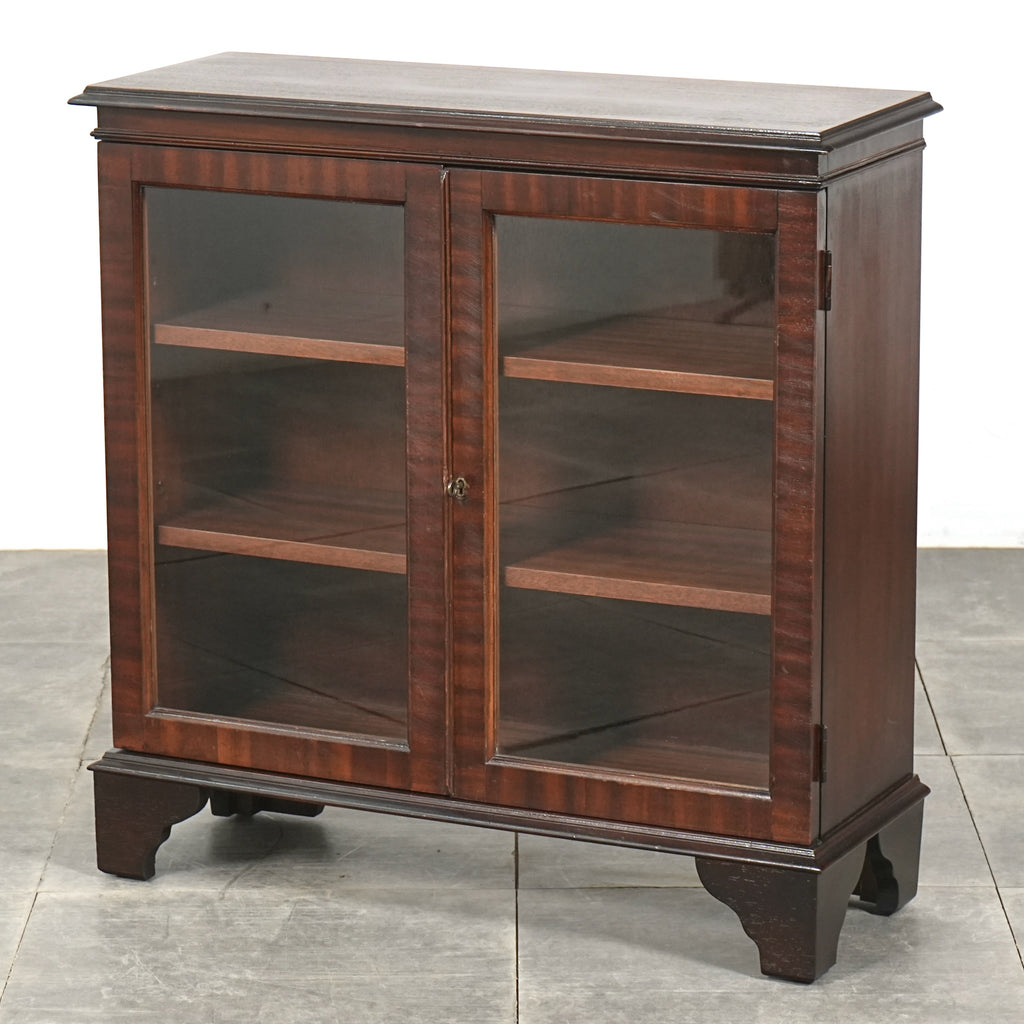 英国クラシックヴィンテージ ガラスキャビネット