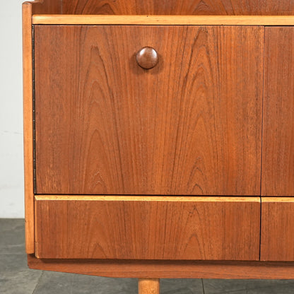 イギリスヴィンテージ キャビネット