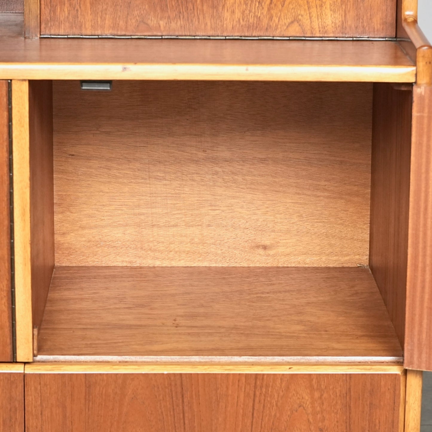 イギリスヴィンテージ キャビネット