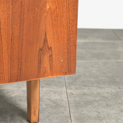 イギリスヴィンテージ キャビネット