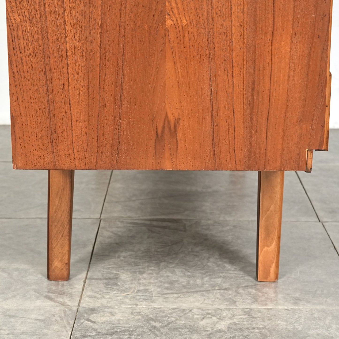 イギリスヴィンテージ キャビネット