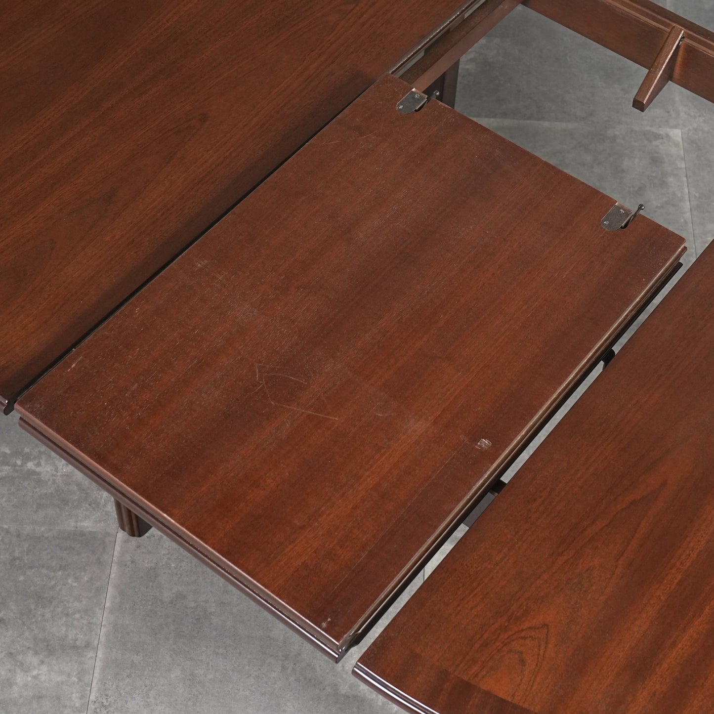 【G-PLAN】Garrick ラウンド エクステンションテーブル