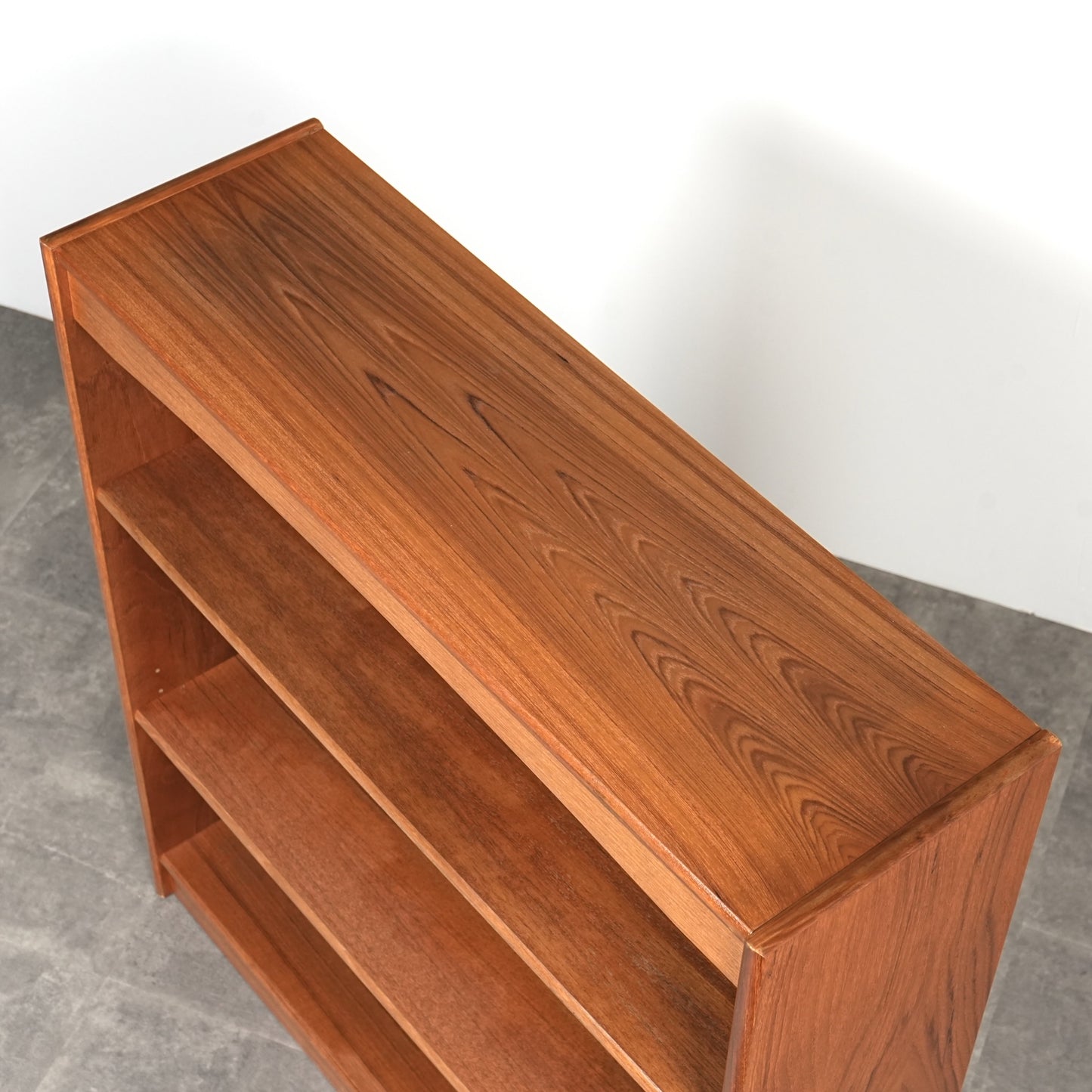 イギリスヴィンテージ ブックシェルフ