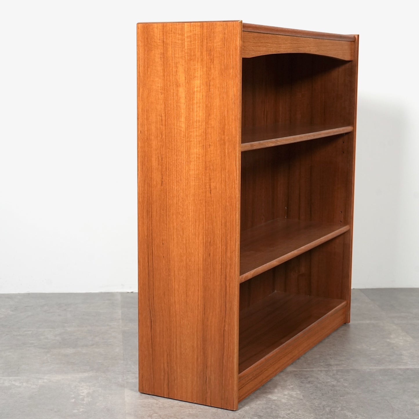 イギリスヴィンテージ ブックシェルフ