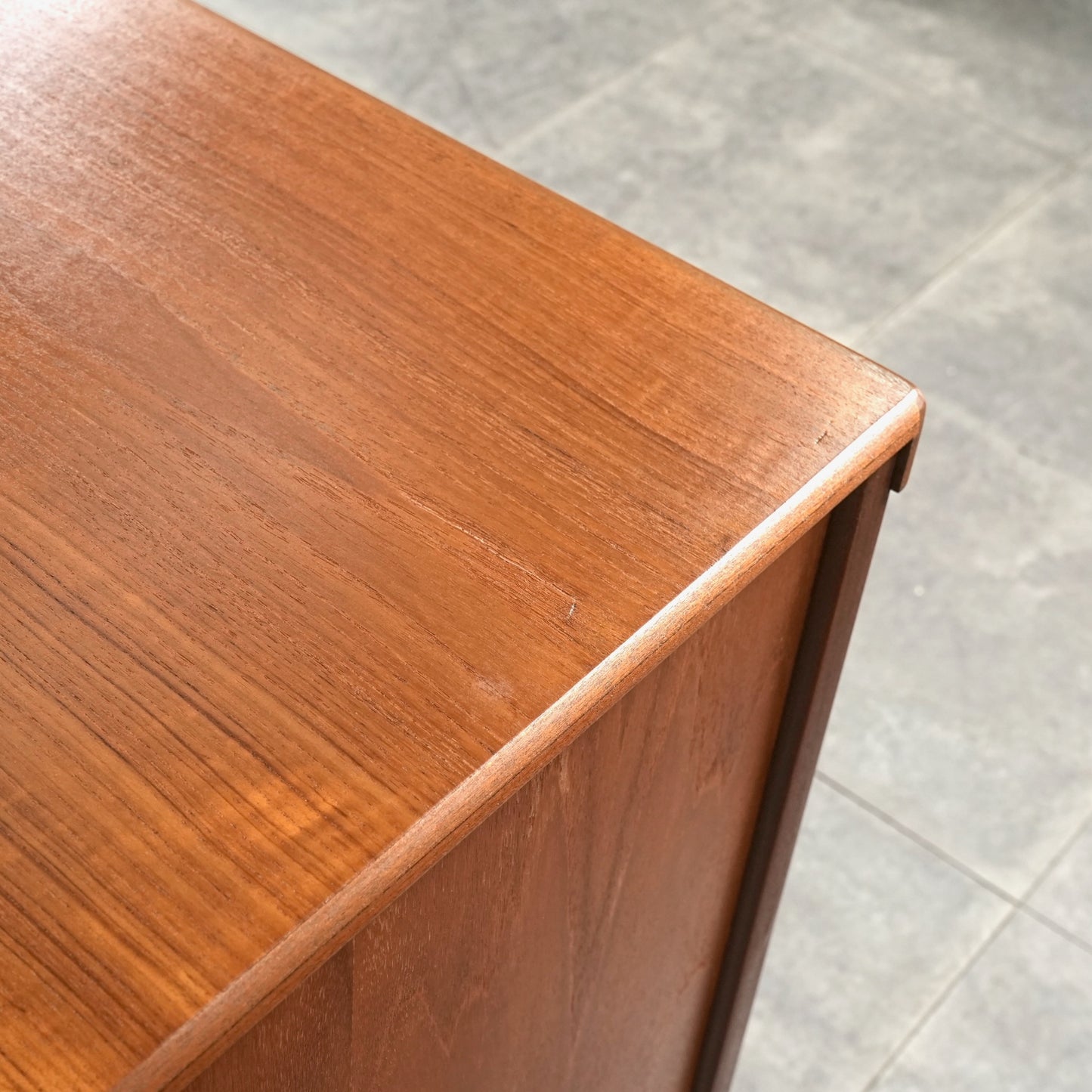 【NATHAN】ヴィンテージ サークルサイドボード