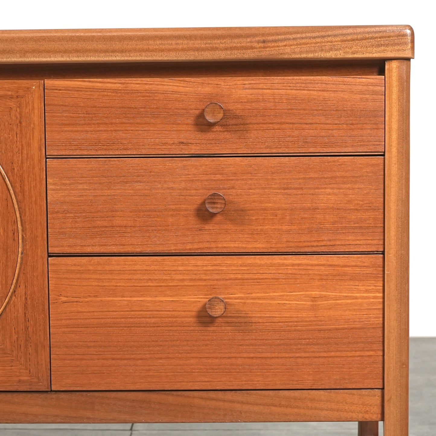 【NATHAN】ヴィンテージ サークルサイドボード